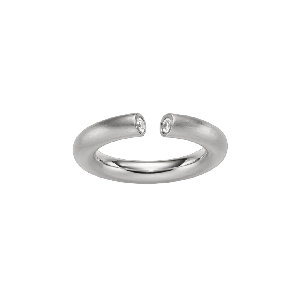 Tanett Ring with Brilliant-Cut Diamonds